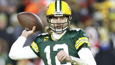 Aaron Rodgers trolls Davante Adams with funny comment