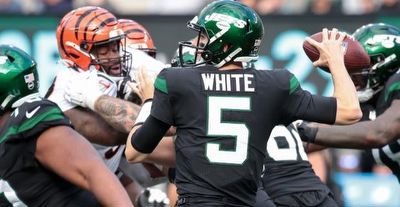 Bears vs. Jets NFL Week 12 odds: Zach Wilson era over? Mike White will start at quarterback for New York