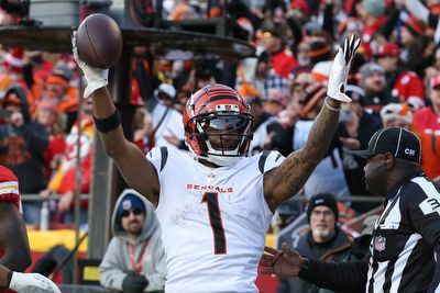 Bengals WR Ja'Marr Chase wins NFL offensive rookie of the year; Joe Burrow earns comeback player of the year