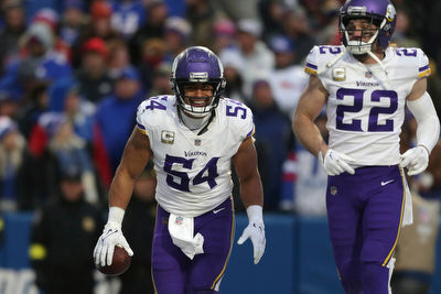 Bills-Vikings nearly deals middle to bettors on mixed day for books