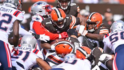 Browns lose to Patriots following multiple Jacoby Brissett turnovers