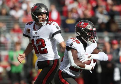 Buccaneers at Cardinals spread, line, picks: Expert predictions for Christmas NFL game