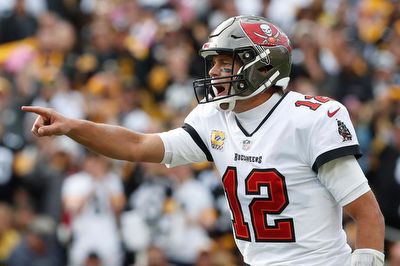 Buccaneers vs Panthers Predictions: Brady, Fournette lead Tampa TD party