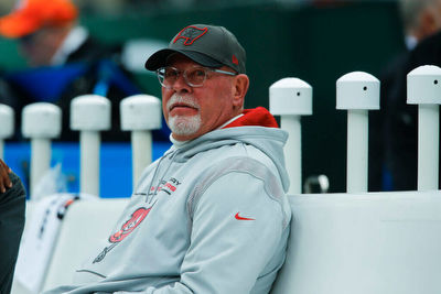 Bucs 2022 FA tracker: Bruce Arians moving to front-office role; RB Leonard Fournette, DL Will Gholston return