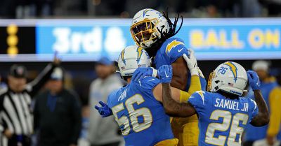 Chargers-Dolphins Recap: Bolts bounce Dolphins in primetime 23-17