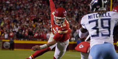 Chiefs QB Patrick Mahomes becomes betting favorite for NFL MVP