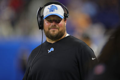 Detroit Lions coaching staff as players: Offensive line coach Hank Fraley