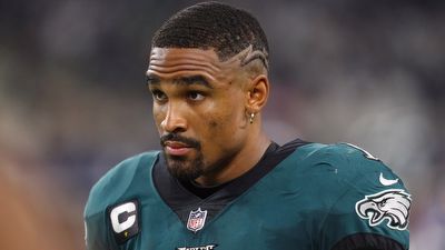 Jalen Hurts raises new QB questions for Eagles with playoff flop vs. Buccaneers
