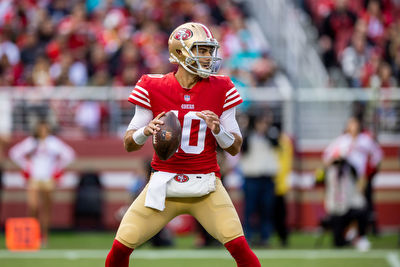 Jimmy Garoppolo out for year with broken foot