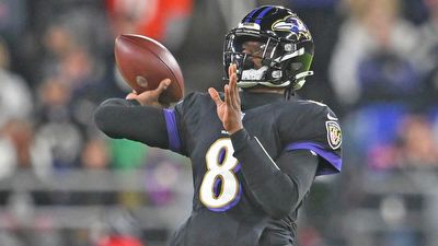 Lamar Jackson gets support from Ravens teammates to return on new deal: 'You can't let a guy like him go'
