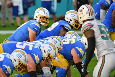 Live In-Game Updates: Los Angeles Chargers vs. Miami Dolphins Week 14