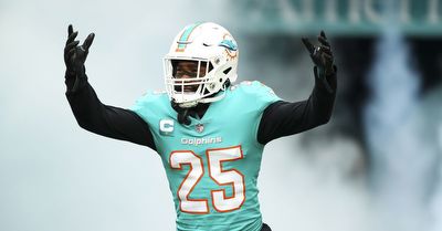 Miami Dolphins News 12/30/22: Xavien Howard added to Dolphins injury report
