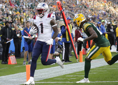 New England Patriots at Green Bay Packers Snap Counts: Bailey Zappe Top QB; Keeping Up With Rookie Joneses
