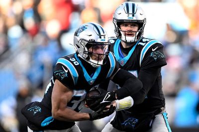 Panthers at Buccaneers spread, line, picks: Expert predictions for Week 17 NFL game