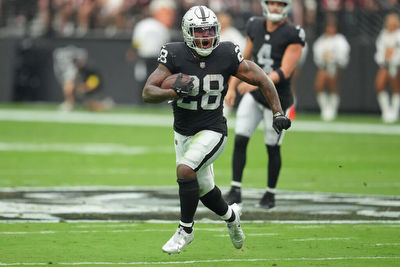 Raiders at Titans spread, odds, picks: Expert predictions for Week 3 game