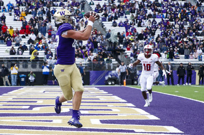 Seahawks draft profile: TE Cade Otton could replace an outgoing Husky