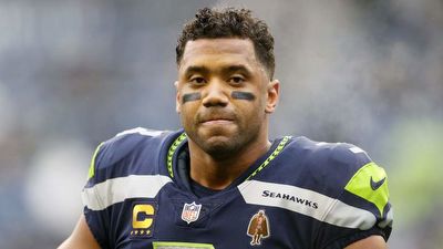 Seahawks Legend Goes After Russell Wilson on Twitter