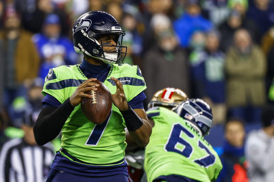 Seattle Seahawks vs. Kansas City Chiefs Christmas Eve: How to Watch, Betting Odds, Injury Report