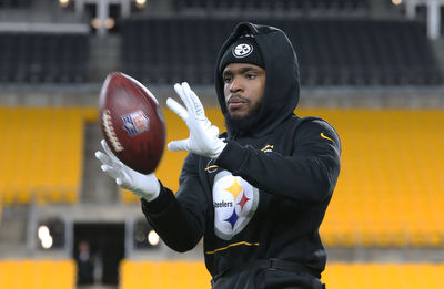 Steelers WR Diontae Johnson skips out on his own youth football camp