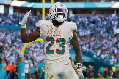 Texans at Dolphins spread, line, picks: Expert predictions for Week 12 NFL game