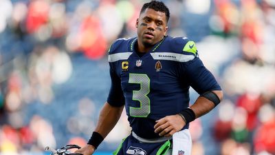 The reason why Russell Wilson didn't talk Seahawks situation, future on Manningcast