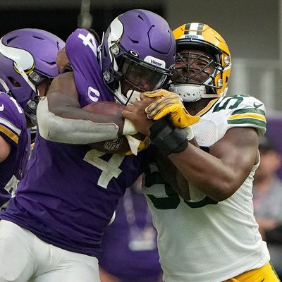 The Vikings Can't Keep Neglecting Cook and Thielen