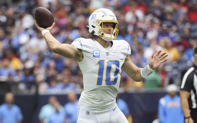 Week 5: Cleveland Browns vs Los Angeles Chargers 10/9/22 NFL Picks, Predictions, Odds